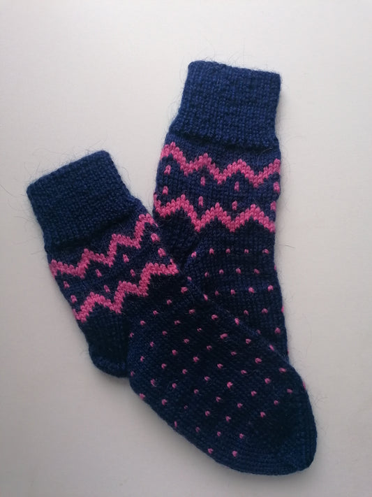 Blue socks with pink pattern